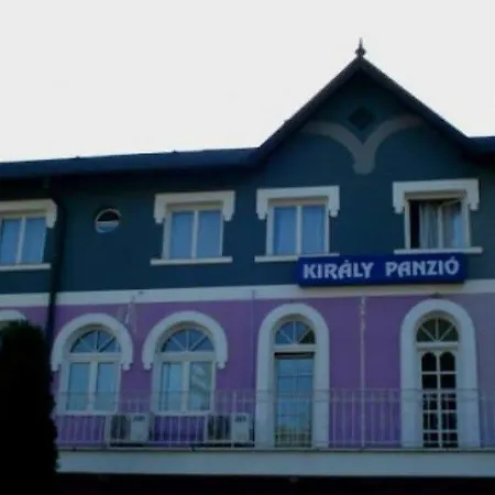Kiraly Szallo *